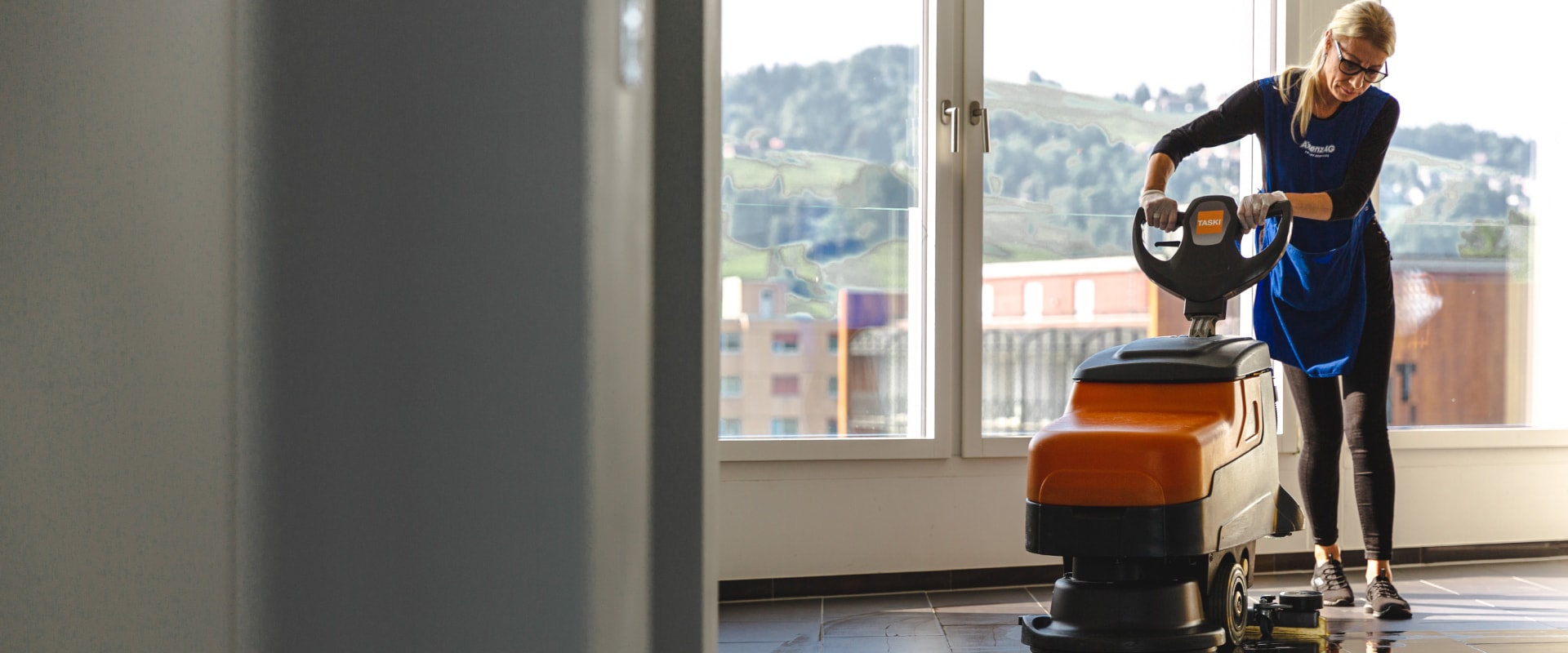 Hero Unterhaltsreinigung